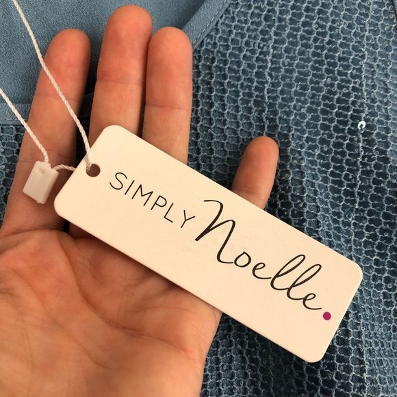 Simply Noelle NWT Women's Size Small/Medium Blue Mesh Overlay Layered Tunic Top - Picture 9 of 10